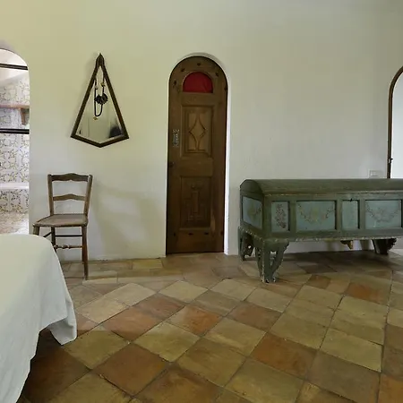 Edera Villa *
