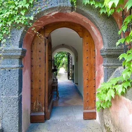 Edera Villa *